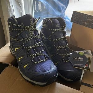 Salomon Womens NWT X ultra mid goretex hiking boots